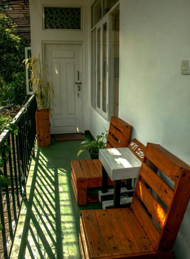 Water Side Residence Nallathanniya Εξωτερικό φωτογραφία